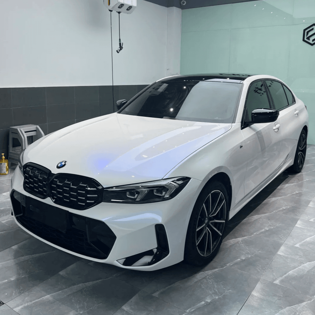 Color Shift White Blue Glossy Vinyl Wrap BMW