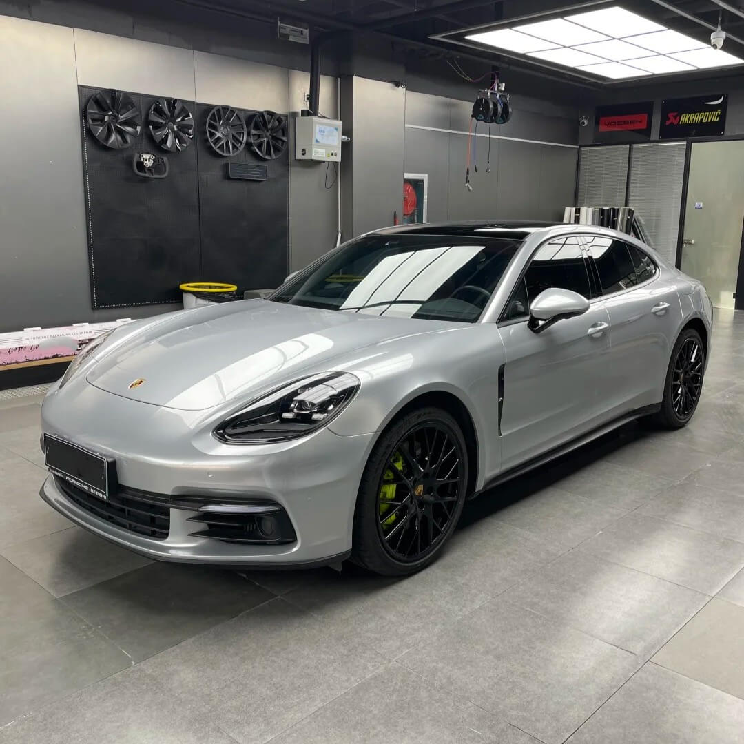 GT silver vehicle wrap