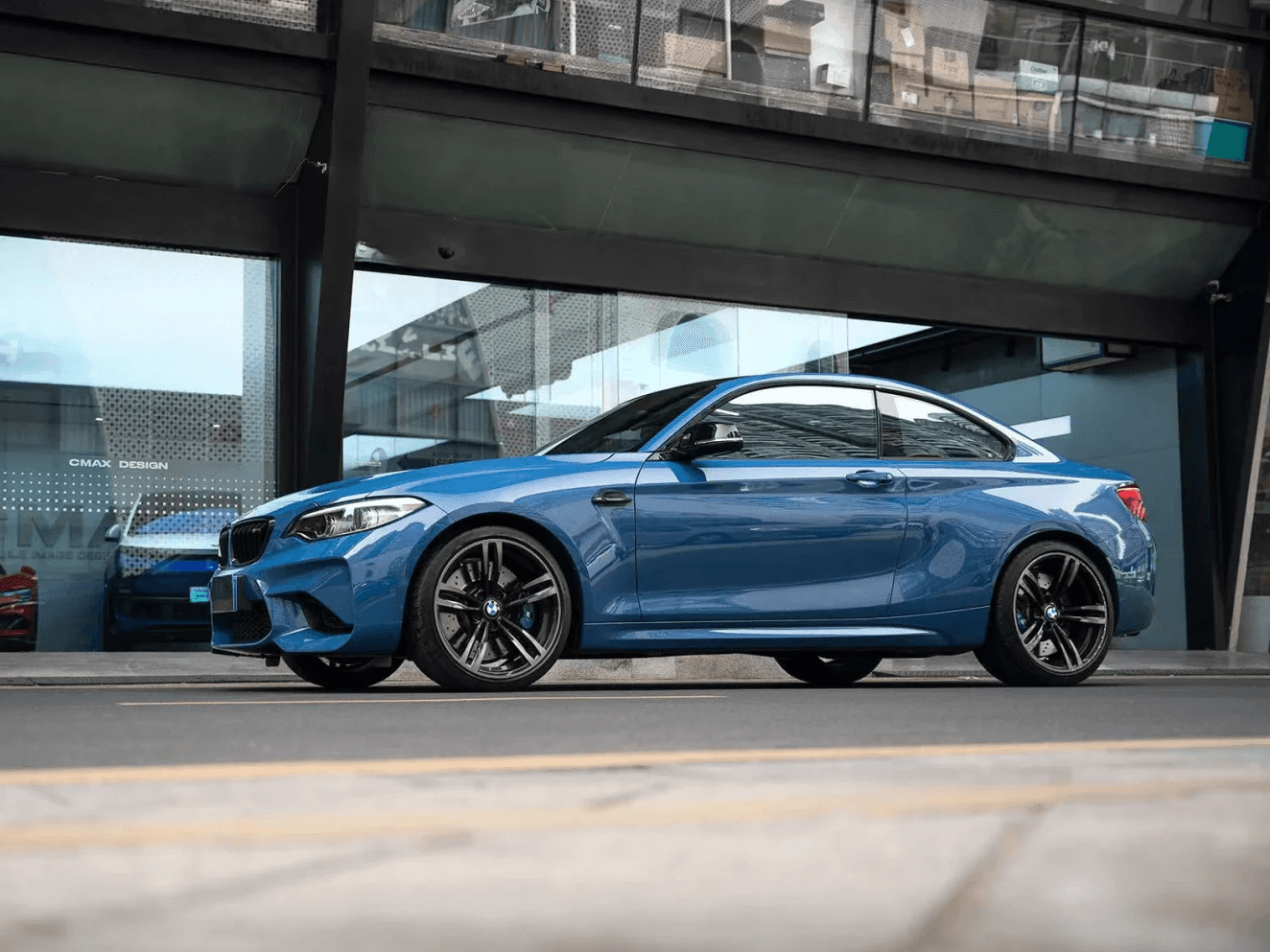 Gloss Metallic Blue Vinyl Wrap – yeswrap