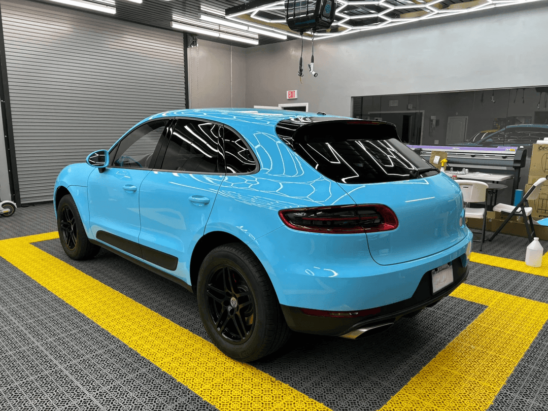 Porsche Gloss Crystal Blue Vinyl Wrapping