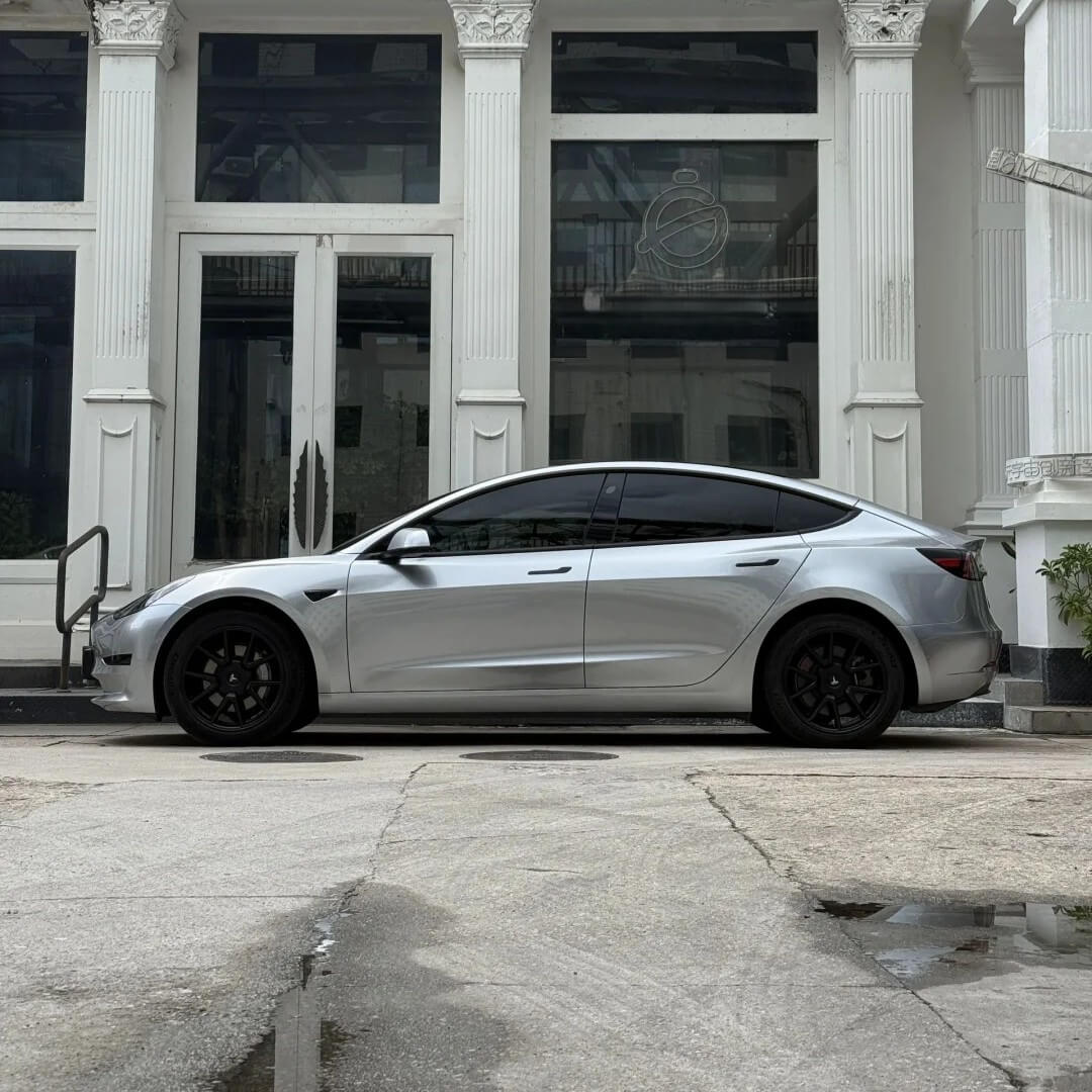 gloss metallic GT silver car wrap