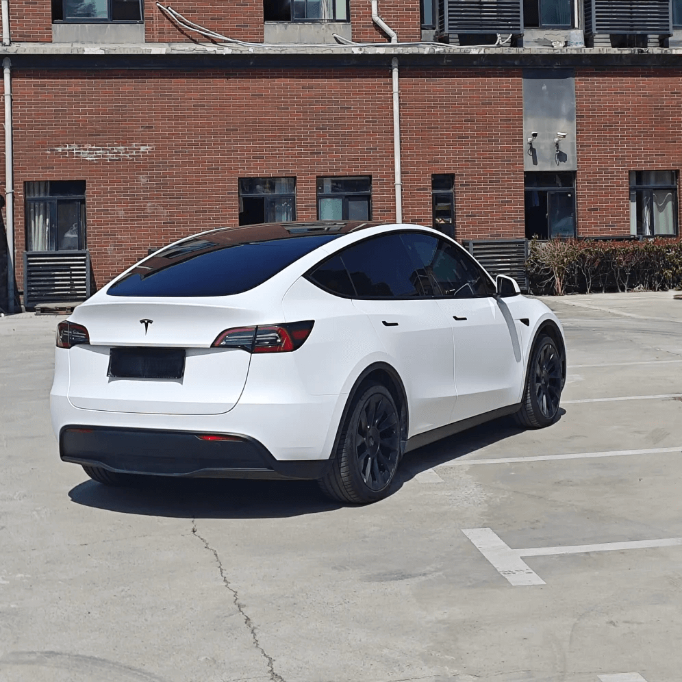 model y Super Matte White Vinyl Wrap