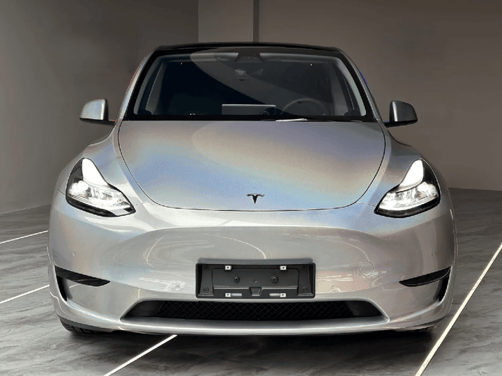 silver iridescent car wrap