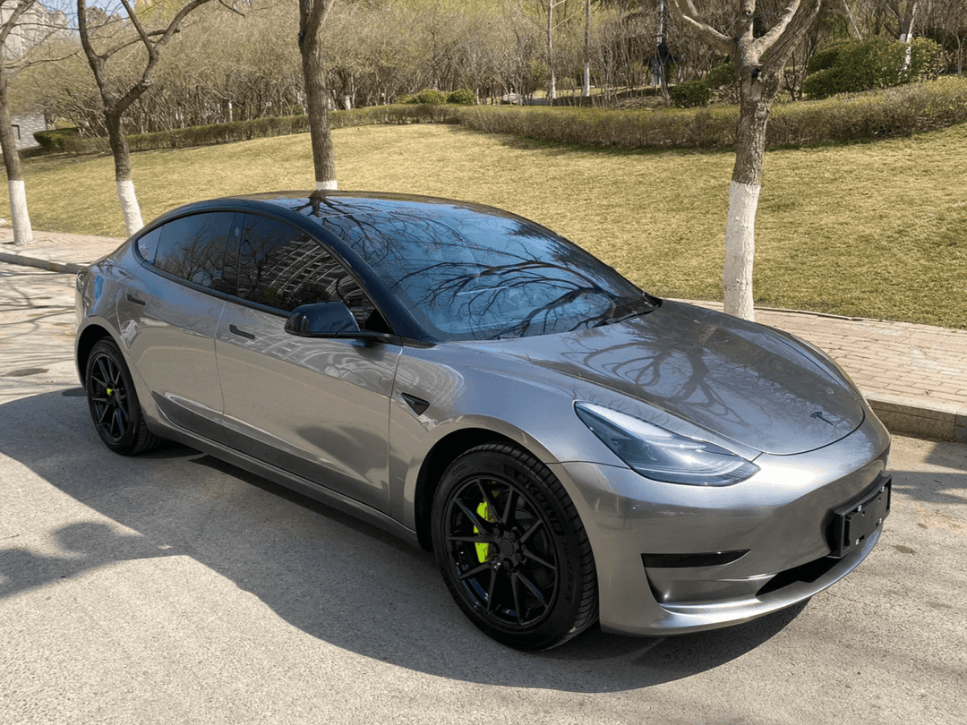 tesla model 3 silver liquid metallic car wrapping